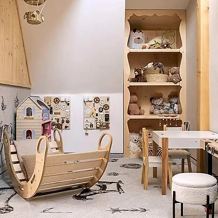 فندق & Czarny Niedzwiedz Witów
